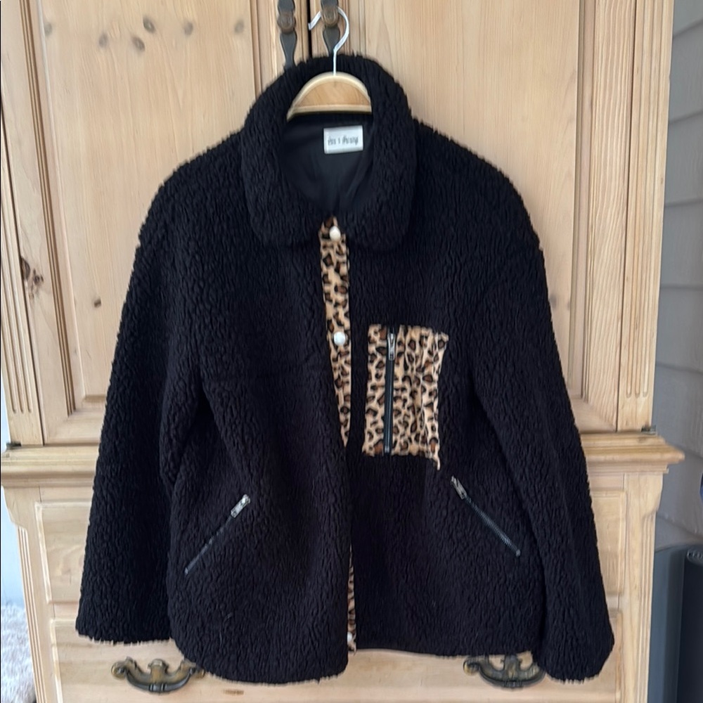 Love + Harmony Black Fleece Jacket with Leopard Details